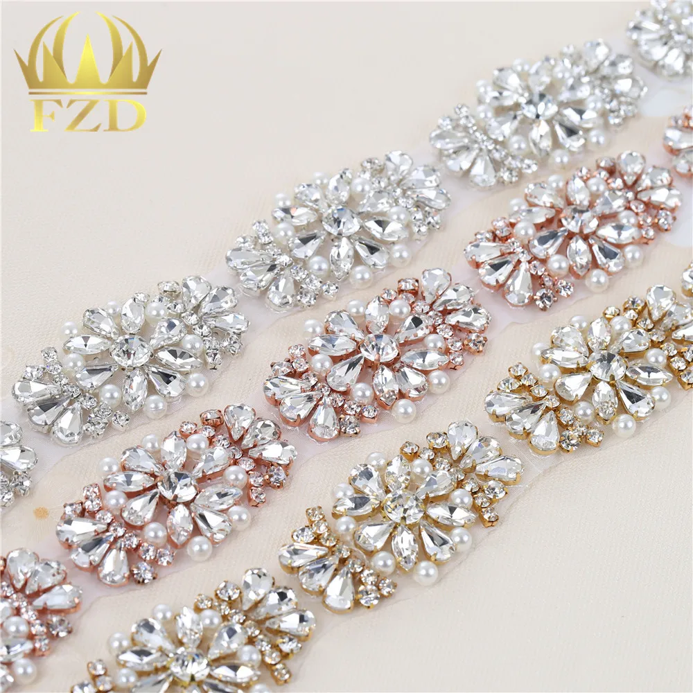 (1yard)Handmade Hot fix Sew on crystal embroidery necklines appliques Decorative Trim for Bridal Dress Sash
(1yard)Handmade Hot fix Sew on crystal embroidery necklines appliques Decorative Trim for Bridal Dress Sash
