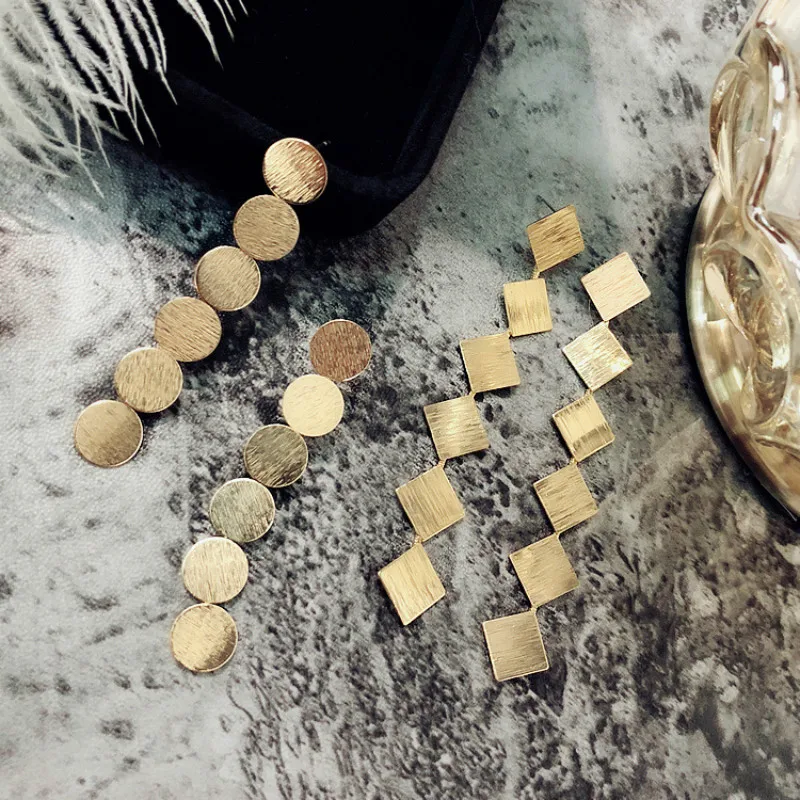 SHIFEEL 2019 New fashion Korea Ins Metal Punk Brushed Metal Geometric Round Square Drop Earrings Personality Long Women Pendient
SHIFEEL 2019 New fashion Korea Ins Metal Punk Brushed Metal Geometric Round Square Drop Earrings Personality Long Women Pendient