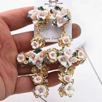 XIAO YOUNG Baroque Big Cross Earrings For Women Long Earrings 2017 Vintage Rhinestone Flower Drop Earrings Fashion Jewelry
XIAO YOUNG Baroque Big Cross Earrings For Women Long Earrings 2017 Vintage Rhinestone Flower Drop Earrings Fashion Jewelry