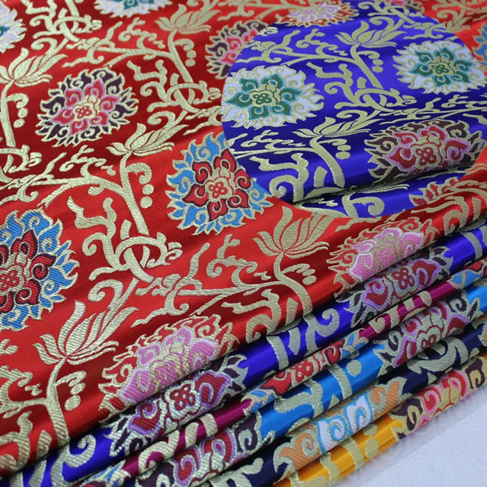 Тибетский костюм Qipao Mongo, ткань ручной работы, жаккард, имитация облака, парча/цветок лотоса
Тибетский костюм Qipao Mongo, ткань ручной работы, жаккард, имитация облака, парча/цветок лотоса