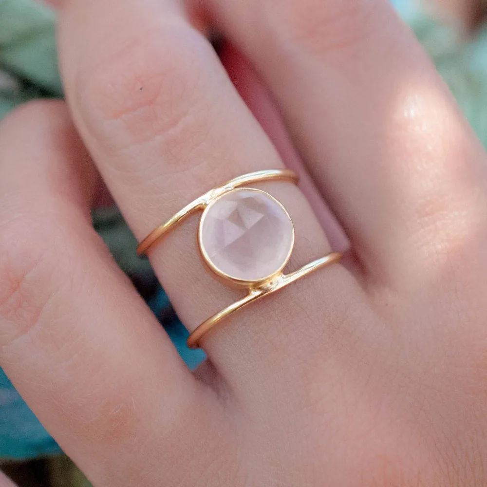 Boho Female Big Moonstone Ring Unique Style Silver Gold Color Wedding Jewelry Promise Engagement Rings For Women
Boho Female Big Moonstone Ring Unique Style Silver Gold Color Wedding Jewelry Promise Engagement Rings For Women