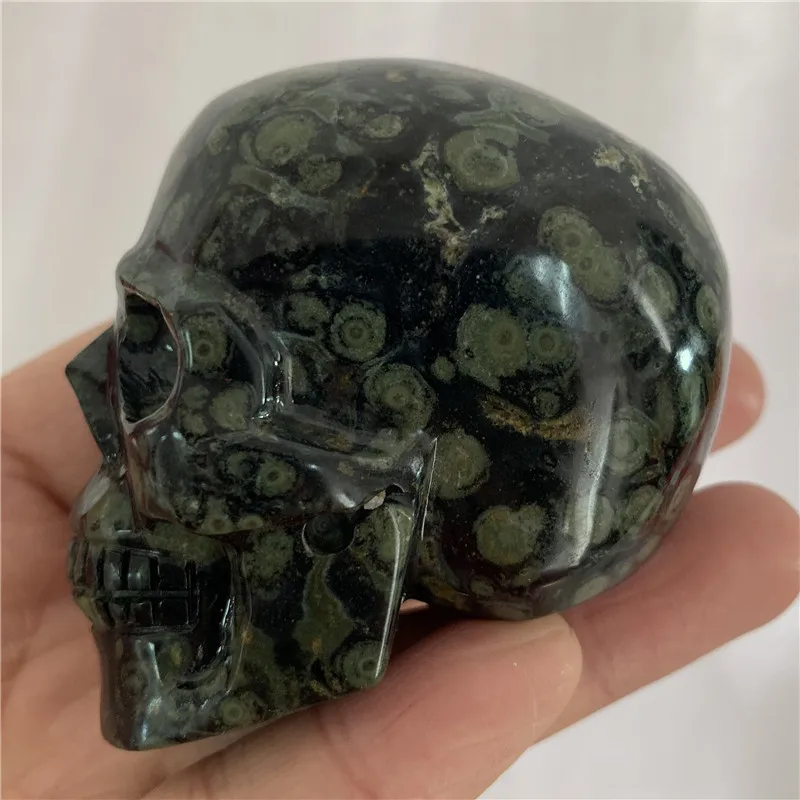 GJ Crystal Mini Skulls 4cm-6cm Hand Carved Natural Green Kambaba Quartz Stone Crystal Small Reiki Skull for gifts
GJ Crystal Mini Skulls 4cm-6cm Hand Carved Natural Green Kambaba Quartz Stone Crystal Small Reiki Skull for gifts