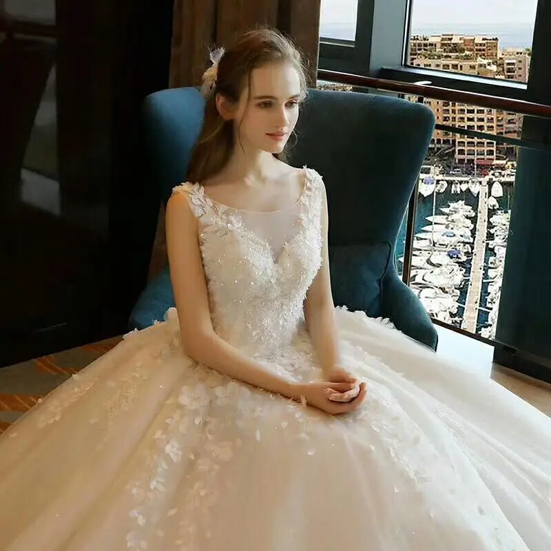 2018 Luxury Custom Made Ball Gown V-neck Crystal Beaded Luxury Long Wedding Dresses Bridal Gown robe de mariee
2018 Luxury Custom Made Ball Gown V-neck Crystal Beaded Luxury Long Wedding Dresses Bridal Gown robe de mariee