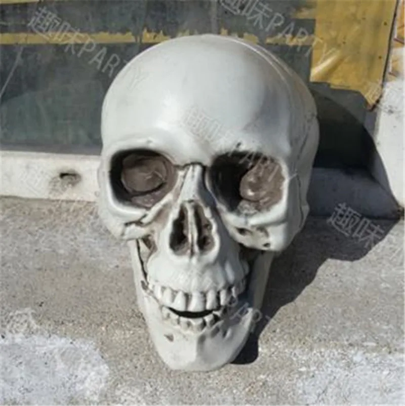 The flame simulation model of a human skull Resin Skull home decoration Separate jaw Terror Skull Head Crossed Bones
The flame simulation model of a human skull Resin Skull home decoration Separate jaw Terror Skull Head Crossed Bones