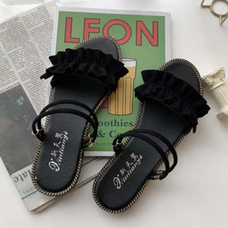 High Quality Women's Summer Flat Sandals Fashion Trend Wild Korean Women's Shoes Breathable Comfortable Lightweight Flat Sandals
High Quality Women's Summer Flat Sandals Fashion Trend Wild Korean Women's Shoes Breathable Comfortable Lightweight Flat Sandals