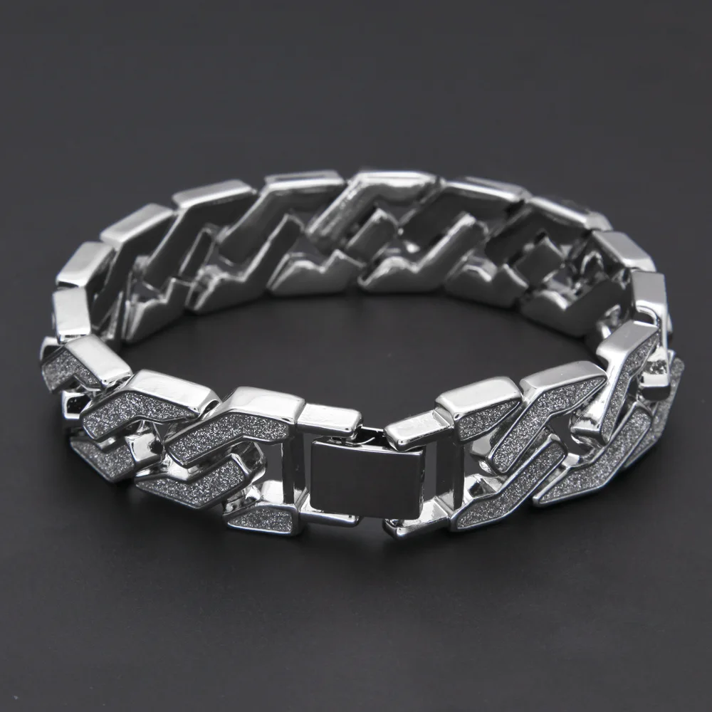 Mens Iced 16mm Bling Miami Curb Cuban Link Chain Hiphop Bracelet Gold Silver Plating Sand Blast Heavy Bracelets Bangles Jewelry
Mens Iced 16mm Bling Miami Curb Cuban Link Chain Hiphop Bracelet Gold Silver Plating Sand Blast Heavy Bracelets Bangles Jewelry