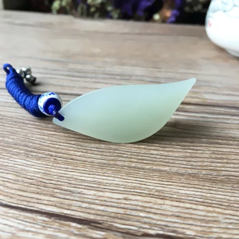 H36#Hetian Yuqing white jade pendant Pendant Qinghai material pale jade pendant
H36#Hetian Yuqing white jade pendant Pendant Qinghai material pale jade pendant