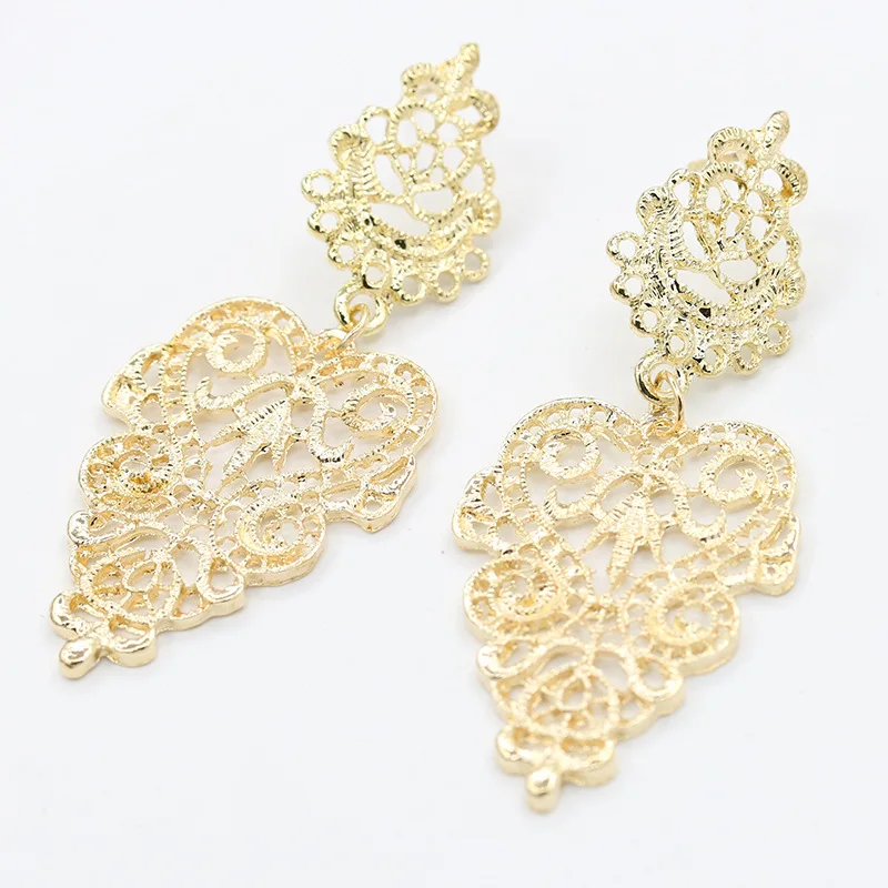 Long Vintage Golden Silver Metallic Boho Style Hollow Fashion Drop Earrings Women Dangle Earrings
Long Vintage Golden Silver Metallic Boho Style Hollow Fashion Drop Earrings Women Dangle Earrings