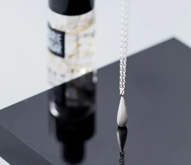 Authentic 100% REAL. 925 Sterling Silver fINE Jewelry Oval shape Waterdrop pendant Necklace GTLx1775
Authentic 100% REAL. 925 Sterling Silver fINE Jewelry Oval shape Waterdrop pendant Necklace GTLx1775