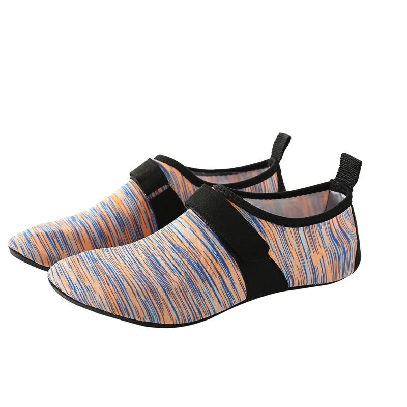 beach water shoes Couple Fashion Wading and upstream quick drying leisure sports non slip women barefoot five finger shoes
beach water shoes Couple Fashion Wading and upstream quick drying leisure sports non slip women barefoot five finger shoes