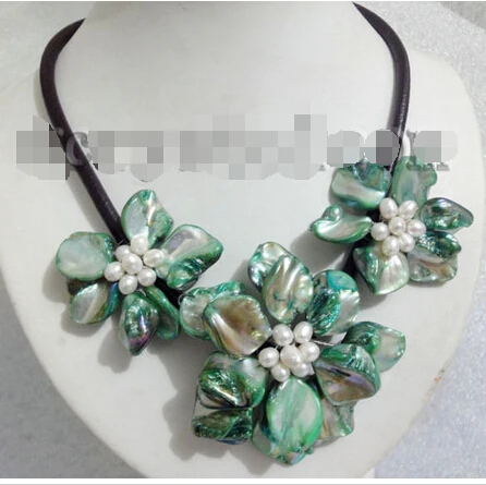 Charming Pearl Green Shell Flower Necklace leather Cluster and handmade @^Noble style Natural Fine jewe FREE SHIPPING ##a #a
Charming Pearl Green Shell Flower Necklace leather Cluster and handmade @^Noble style Natural Fine jewe FREE SHIPPING ##a #a