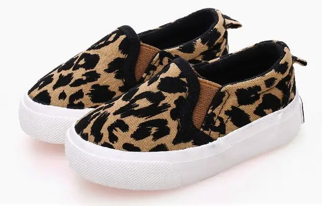 2018 new fashion Spring autumn hot sale canvas casual kid boys and girls Children lazy falt shoes size21-30
2018 new fashion Spring autumn hot sale canvas casual kid boys and girls Children lazy falt shoes size21-30