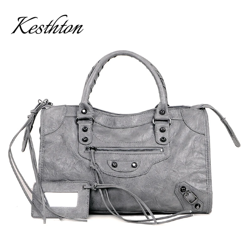 New Luxury vintage women Handbags S/M High Quality Designer Leather Shoulder Bags 2019 Zipper rivet Motorcycle Crossbody Bags 
New Luxury vintage women Handbags S/M High Quality Designer Leather Shoulder Bags 2019 Zipper rivet Motorcycle Crossbody Bags
