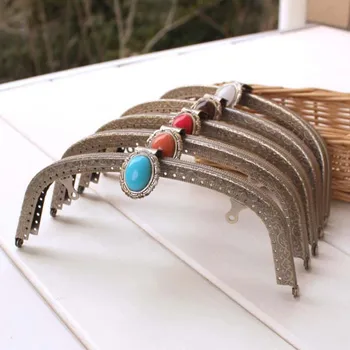 k254 Stick a gem Purse frame Kiss Clasp bronze 16CM arc-shaped DIY handmade Coin Purse Bag 2pcs/lot
k254 Stick a gem Purse frame Kiss Clasp bronze 16CM arc-shaped DIY handmade Coin Purse Bag 2pcs/lot