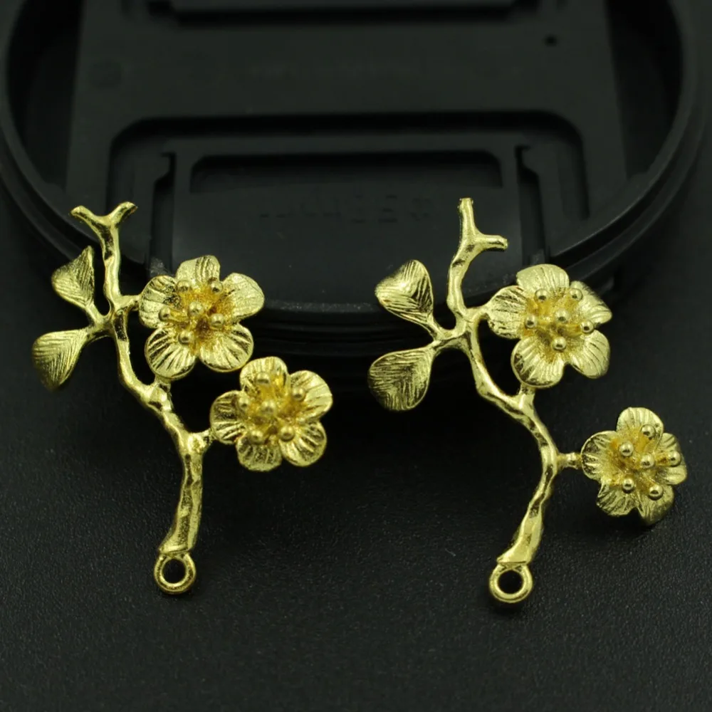 Vintage Plum Flowers Branch Charms Pendants Brass Metal Tree Leaf Pendant Findings DIY Jewelry Making Choose Colors
Vintage Plum Flowers Branch Charms Pendants Brass Metal Tree Leaf Pendant Findings DIY Jewelry Making Choose Colors