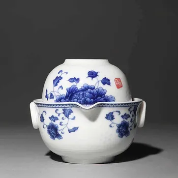 Ceramic teapot set blue and white ceramic pot portable travel tea set a pot and a cup 120ML
Ceramic teapot set blue and white ceramic pot portable travel tea set a pot and a cup 120ML