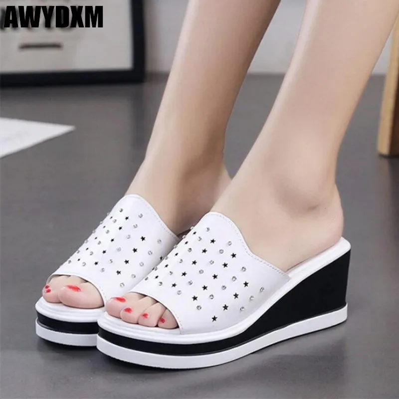 Women slippers summer open toe crystal Hollow platform Slide ladies fashion light Breathable Wedge slipper woman shoes S449
Women slippers summer open toe crystal Hollow platform Slide ladies fashion light Breathable Wedge slipper woman shoes S449