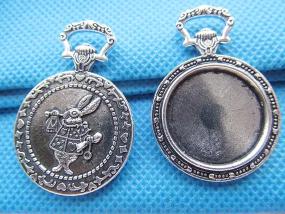 10pcs Large Antique Silver/Antique Bronze Vintage Rabbit Pocket Watch Base Setting Pendant Charm,35mm Cabochon/Cameo Tray Bezel
10pcs Large Antique Silver/Antique Bronze Vintage Rabbit Pocket Watch Base Setting Pendant Charm,35mm Cabochon/Cameo Tray Bezel