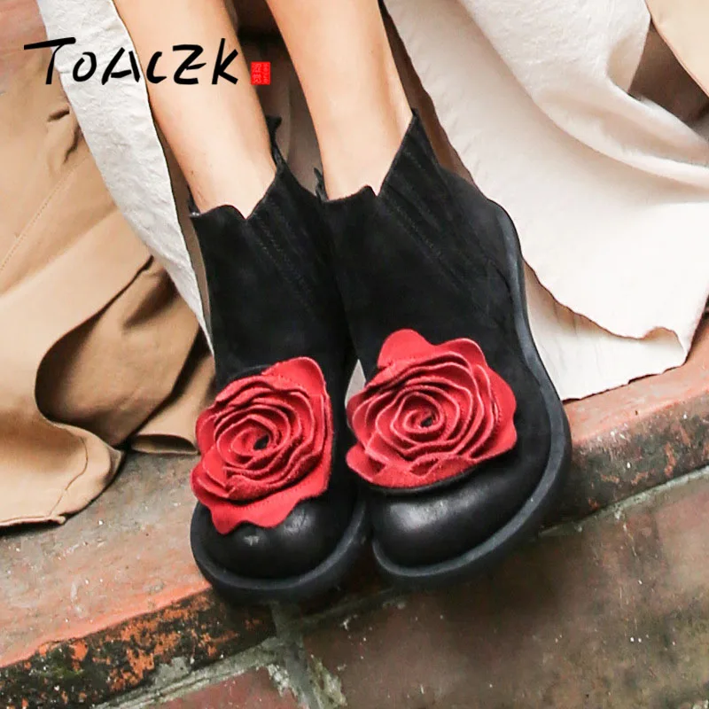 Leather original retro boots Fall Winter first layer cowhide flowers low heel flat big size bare boots
Leather original retro boots Fall Winter first layer cowhide flowers low heel flat big size bare boots