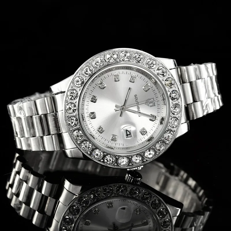 Фото Мужские и женские часы со стальным браслетом металлическим - купить