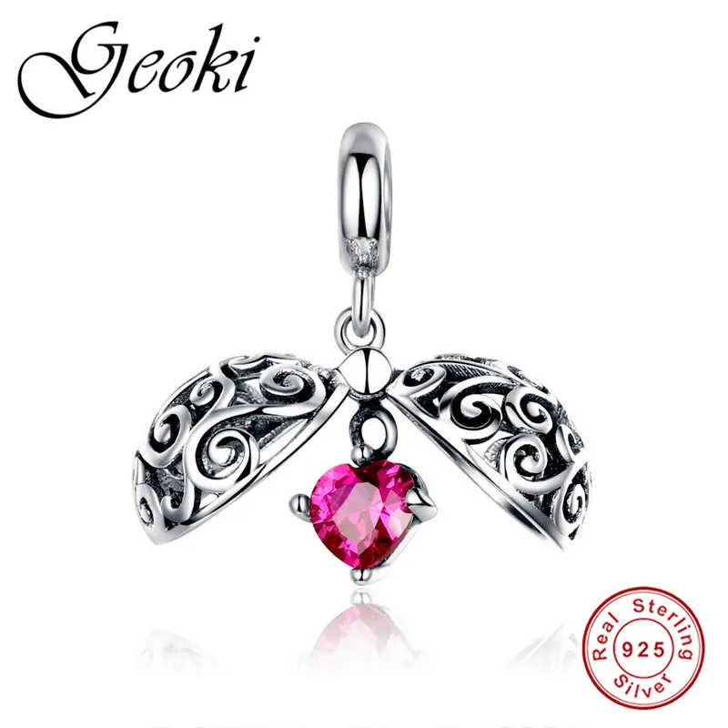 Geoki 925 Sterling Silver Vintage Gift Box Red Heart Stone Secret Fruit Charm fit Pandora Bracelet Mystery Beads Jewelry Making
Geoki 925 Sterling Silver Vintage Gift Box Red Heart Stone Secret Fruit Charm fit Pandora Bracelet Mystery Beads Jewelry Making