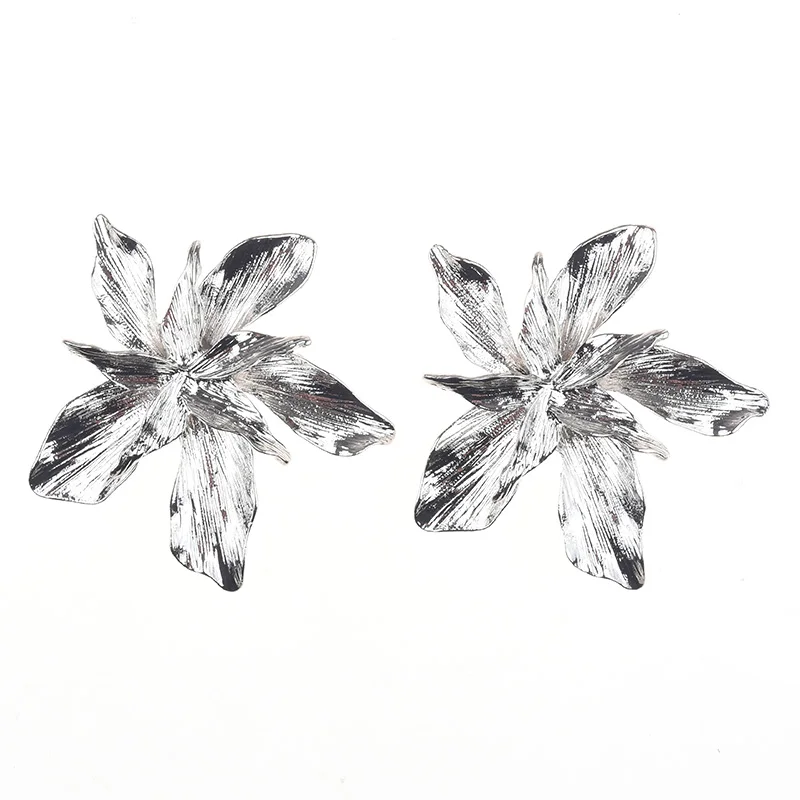 PPG&PGG New Charm Fashion Jewelry Bright Gold Silver Color Metal Flower Earrings Big Heavy Statement Geometric Women Earrings
PPG&PGG New Charm Fashion Jewelry Bright Gold Silver Color Metal Flower Earrings Big Heavy Statement Geometric Women Earrings