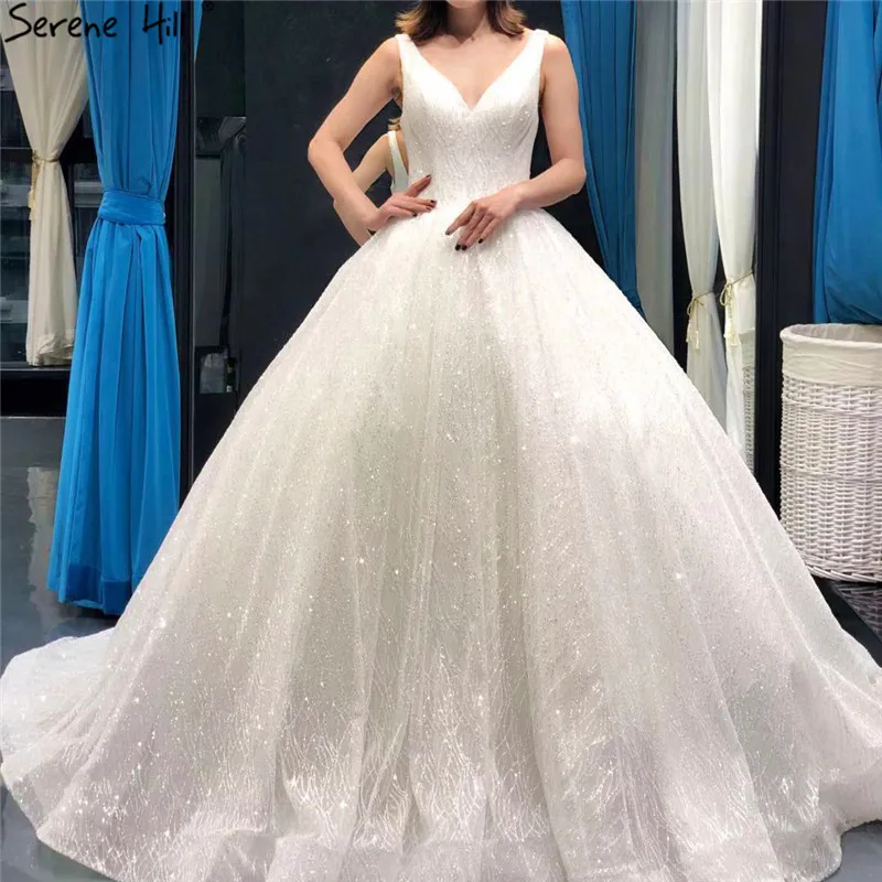 White Deep V-Neck Sexy Glitter Wedding Dresses 2019 Sleeveless Princess High-end Vintage Bridal Gowns Real Photo 66726
White Deep V-Neck Sexy Glitter Wedding Dresses 2019 Sleeveless Princess High-end Vintage Bridal Gowns Real Photo 66726