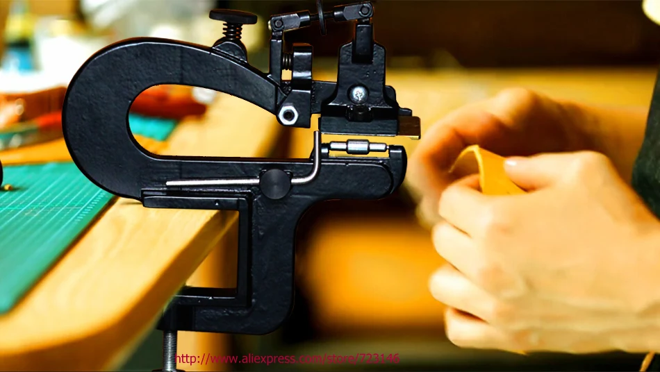 809 Leather Paring Machine. Lether Craft, Bookbinding, Shoe, whips Leather skiver Vegetable tanning Scrape thin tool
809 Leather Paring Machine. Lether Craft, Bookbinding, Shoe, whips Leather skiver Vegetable tanning Scrape thin tool