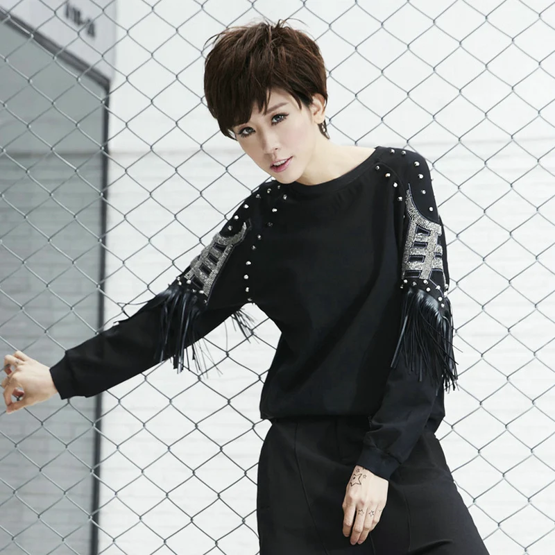 2019 spring and autumn new women's fashion casual shirt rivet tassel round neck long-sleeved T-shirt 1936
2019 spring and autumn new women's fashion casual shirt rivet tassel round neck long-sleeved T-shirt 1936
