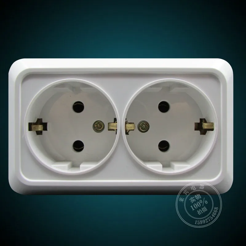 CE certified 16A two installed at the European standard European style socket double round socket pin 2 Wall Power Socket
CE certified 16A two installed at the European standard European style socket double round socket pin 2 Wall Power Socket