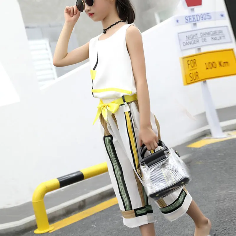 Girls Chiffon Broad-legged Pants Suit Summer Fashion Two Suits for Children Girls Ruffle Outfits Children Clothes Girl Set
Girls Chiffon Broad-legged Pants Suit Summer Fashion Two Suits for Children Girls Ruffle Outfits Children Clothes Girl Set