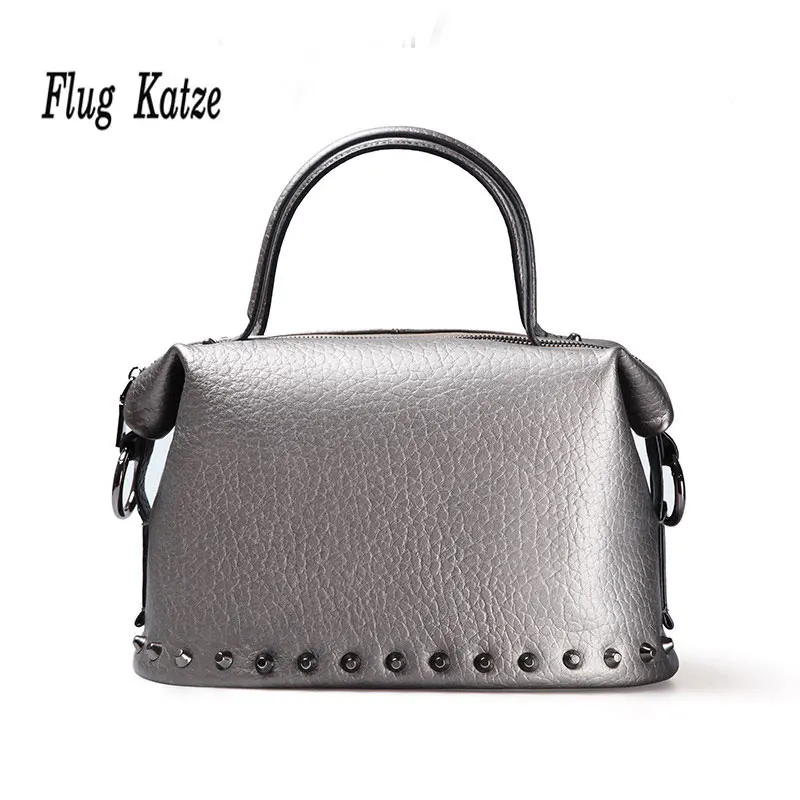 2015 the new European ladies fashion trend of big shoulder bag rivet Messenger bag bulk bag cow Leather women handbags
2015 the new European ladies fashion trend of big shoulder bag rivet Messenger bag bulk bag cow Leather women handbags