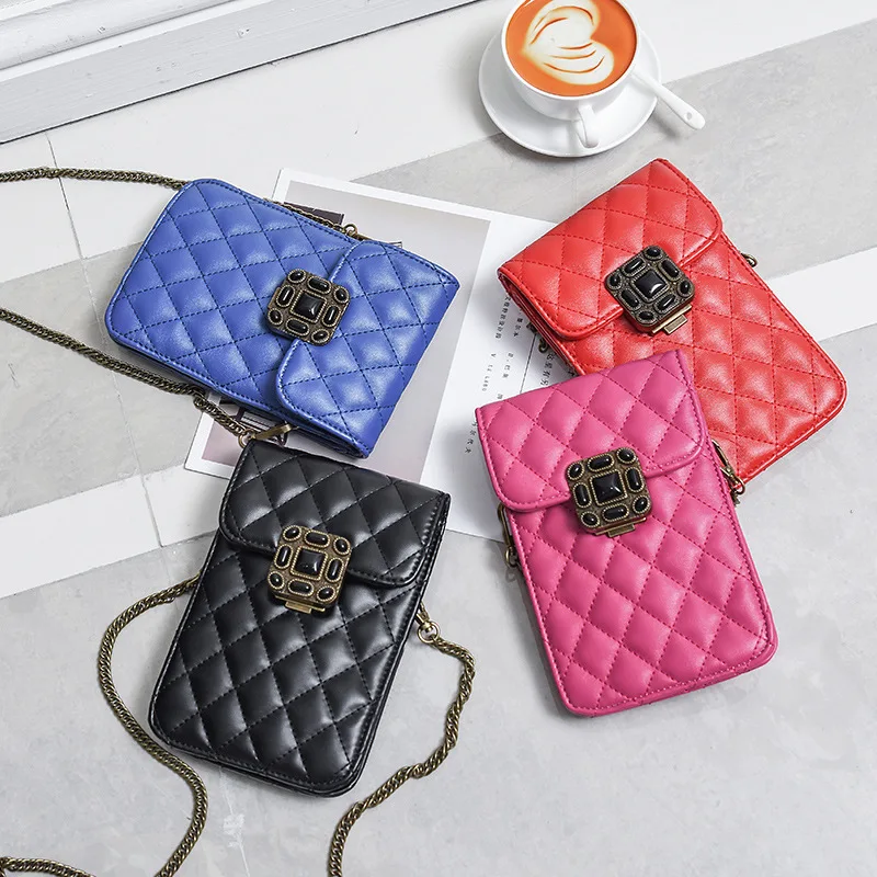 Bemoreal Small Diamond Messenger Bag Women Mini Crossbody Bag for Cell Phone Fashion PU Leather Luxury Brand Shoulder Bag
Bemoreal Small Diamond Messenger Bag Women Mini Crossbody Bag for Cell Phone Fashion PU Leather Luxury Brand Shoulder Bag