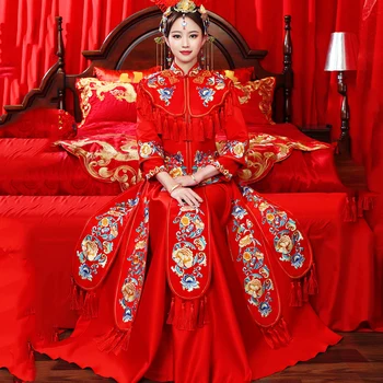 Embroidery Oriental Chinese Women Cheongsam Tassel Mandarin Collar Vintage Female Qipao Red Vestidso Gown Bride Wedding Dress 
Embroidery Oriental Chinese Women Cheongsam Tassel Mandarin Collar Vintage Female Qipao Red Vestidso Gown Bride Wedding Dress