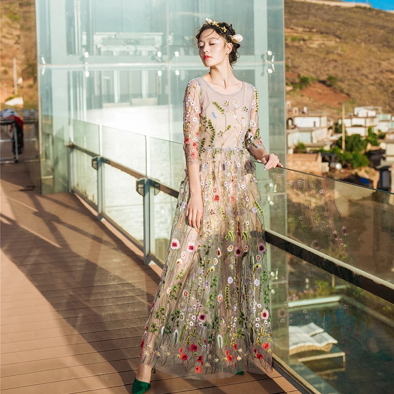 Embroidery Party Dresses Runway Floral Bohemian Flower Embroidered 2 Pieces Vintage Boho Mesh Dresses For Women Vestido
Embroidery Party Dresses Runway Floral Bohemian Flower Embroidered 2 Pieces Vintage Boho Mesh Dresses For Women Vestido