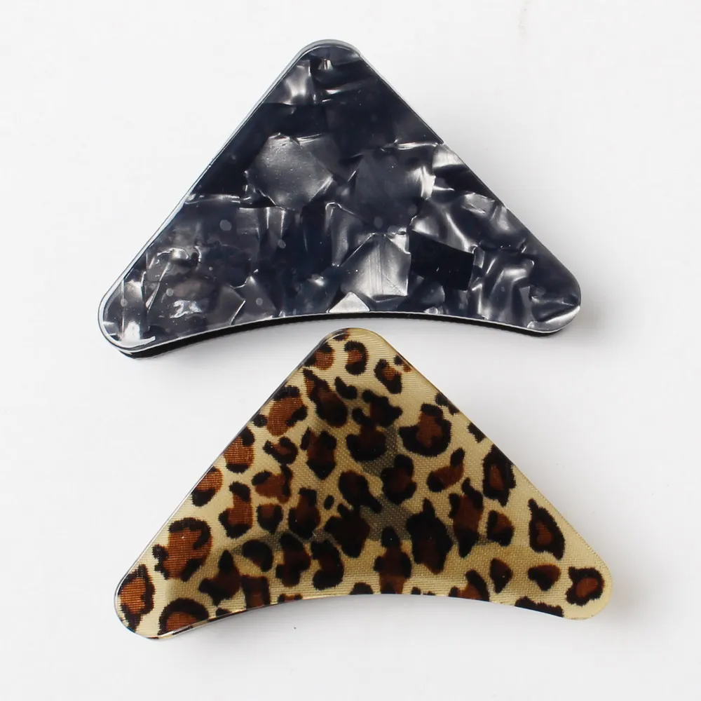 2pcs/set Triangle Acrylic Hair Claws Set Hair Female Hairpin Hair Accessories Leopard Hair Clips for women
2pcs/set Triangle Acrylic Hair Claws Set Hair Female Hairpin Hair Accessories Leopard Hair Clips for women
