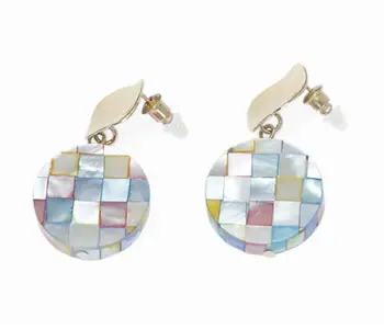 fine jewelry Simple and sweet colorful shellfish circular hollow mosaic texturestud earrings wholesale
fine jewelry Simple and sweet colorful shellfish circular hollow mosaic texturestud earrings wholesale