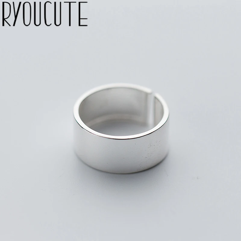 RYOUCUTE 100% Real 925 Sterling Silver Exaggerated Personality Width Smooth Big Rings for Women Statement Adjustable Finger Ring
RYOUCUTE 100% Real 925 Sterling Silver Exaggerated Personality Width Smooth Big Rings for Women Statement Adjustable Finger Ring
