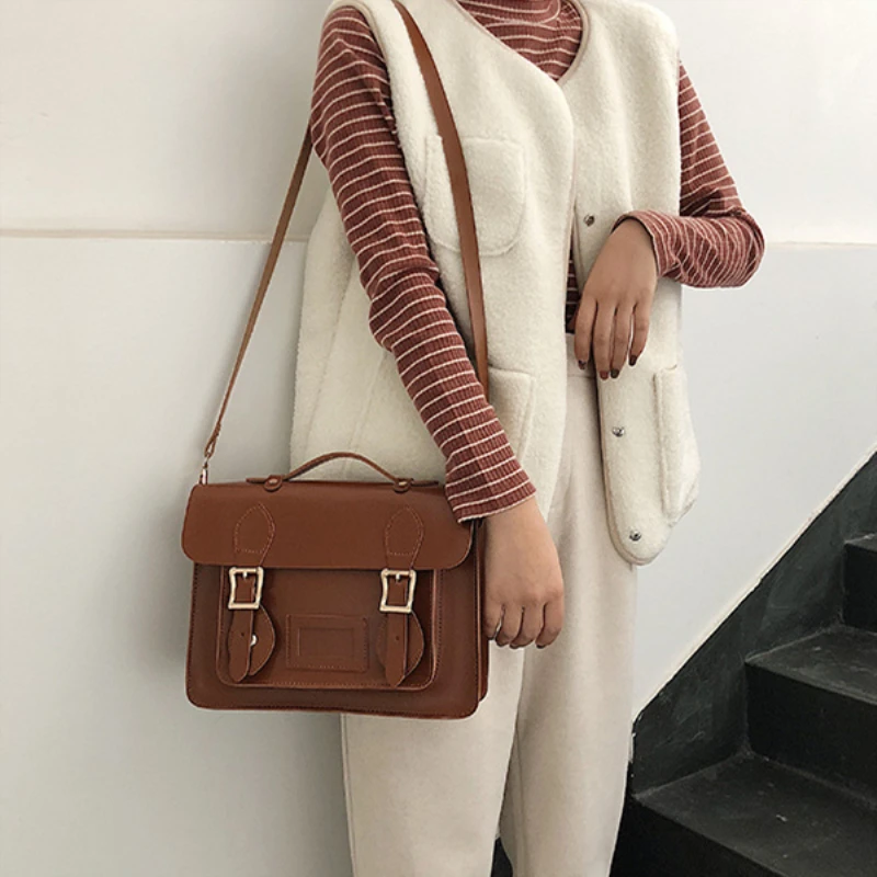 Autumn&Winter NEW INS Style Retro Wild Messenger Small Square Bag Simple Solid Color Shoulder Messenger Bag Fashion
Autumn&Winter NEW INS Style Retro Wild Messenger Small Square Bag Simple Solid Color Shoulder Messenger Bag Fashion