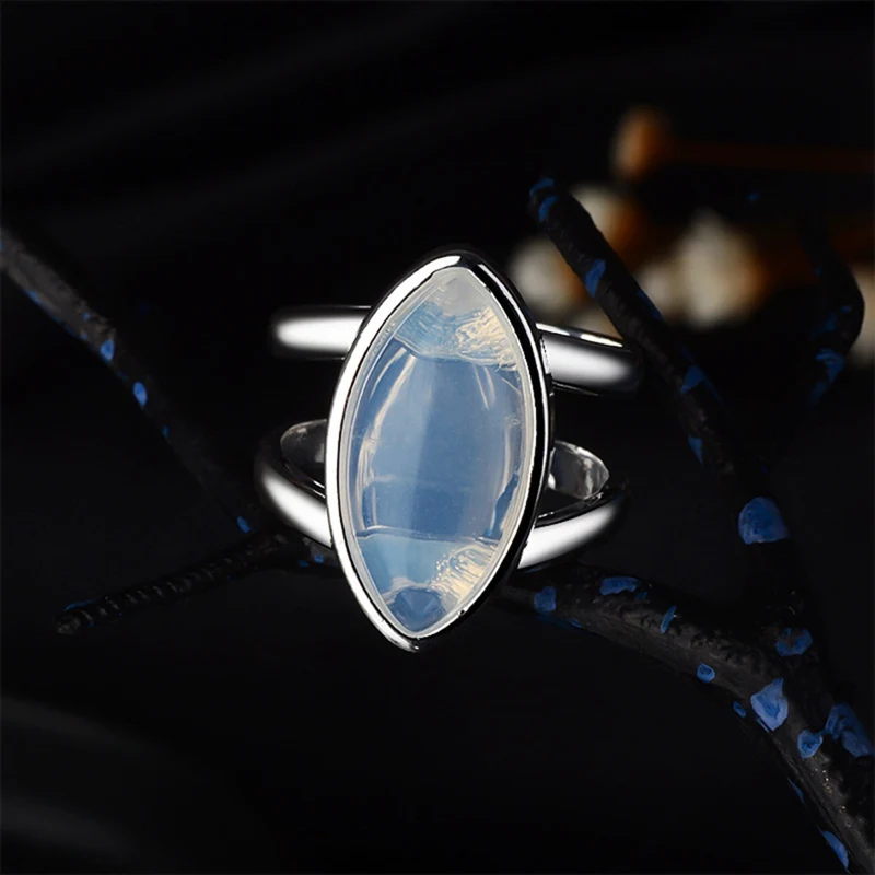 Vintage Rings For Women Antique Tibetan Silver Big Healing Crystal Ring Boho Indian Jewelry Moonstone Ring Girls Ladies
Vintage Rings For Women Antique Tibetan Silver Big Healing Crystal Ring Boho Indian Jewelry Moonstone Ring Girls Ladies