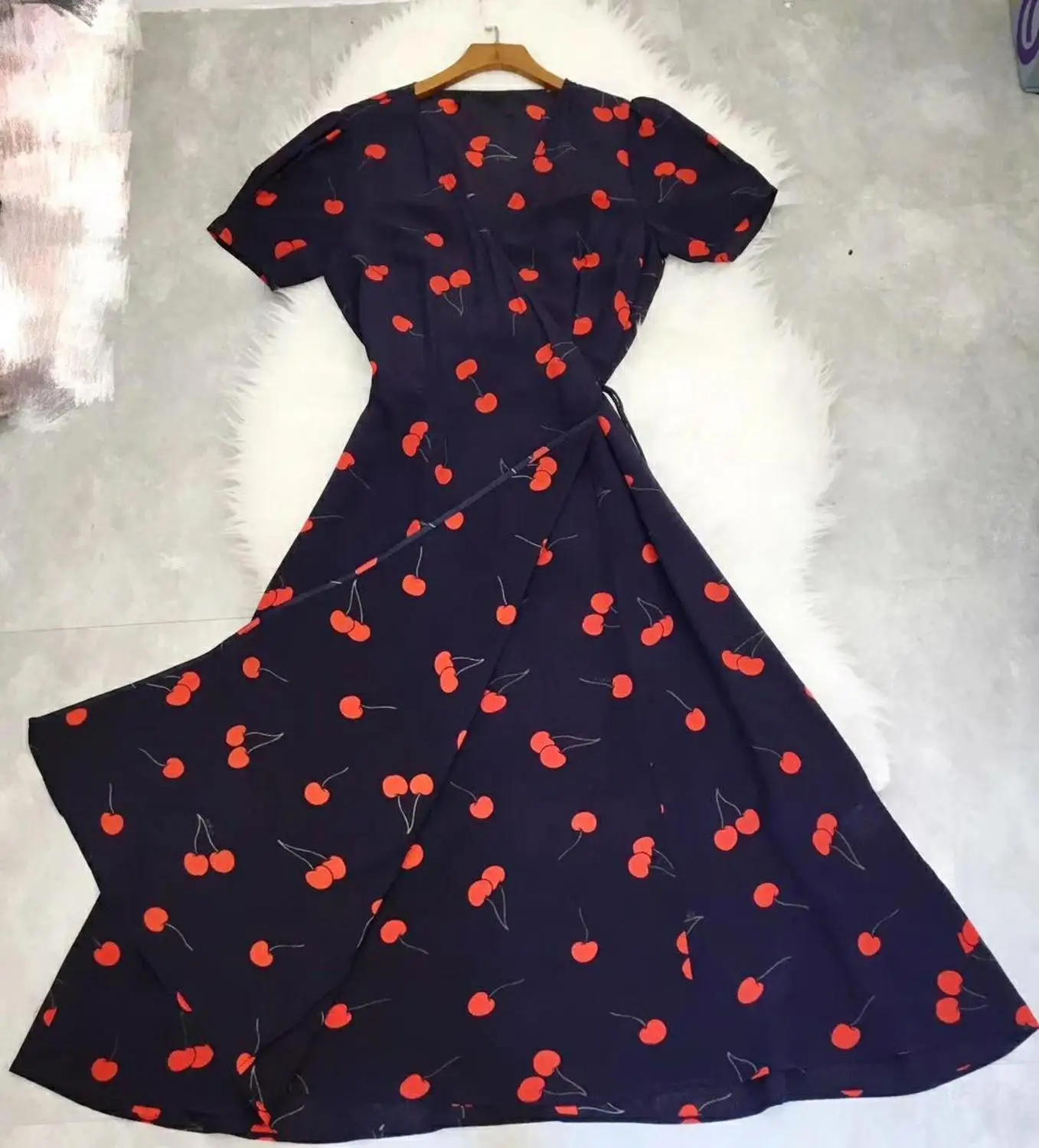 2019 new ladies fashion short-sleeved V-neck print lace-up silk wrap dress 0629
2019 new ladies fashion short-sleeved V-neck print lace-up silk wrap dress 0629