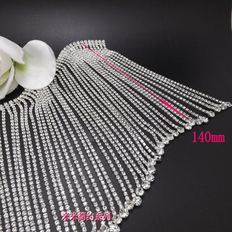 high quality tassels crystal rhinestones trim,1yard/lot,width about 140mm,DMC glass material fancy gemstone chain,DIY jewelry
high quality tassels crystal rhinestones trim,1yard/lot,width about 140mm,DMC glass material fancy gemstone chain,DIY jewelry