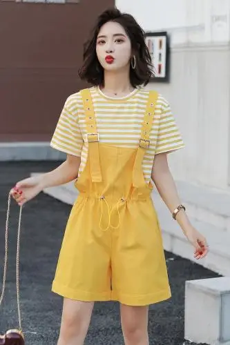 2109 summer new women' two-piece loose, age-reducing and slimming suspenders wide-leg pantsuit two piece set
2109 summer new women' two-piece loose, age-reducing and slimming suspenders wide-leg pantsuit two piece set