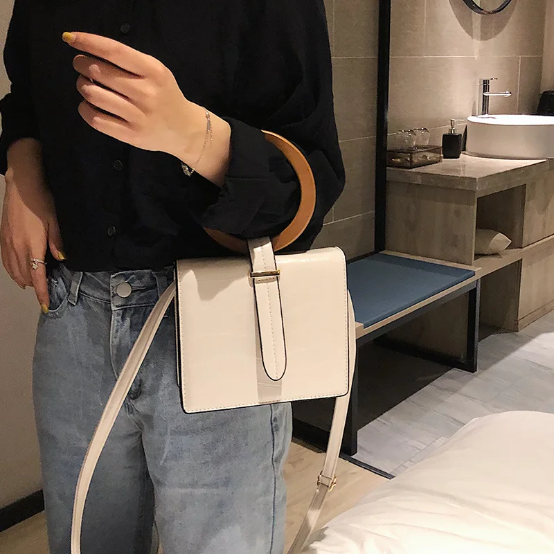 2019 Factory Outlet Brand Originality Design Korean Square Stone Pattern Bag Women Wooden Handle Handbag Shoulder Diagonal Bag
2019 Factory Outlet Brand Originality Design Korean Square Stone Pattern Bag Women Wooden Handle Handbag Shoulder Diagonal Bag