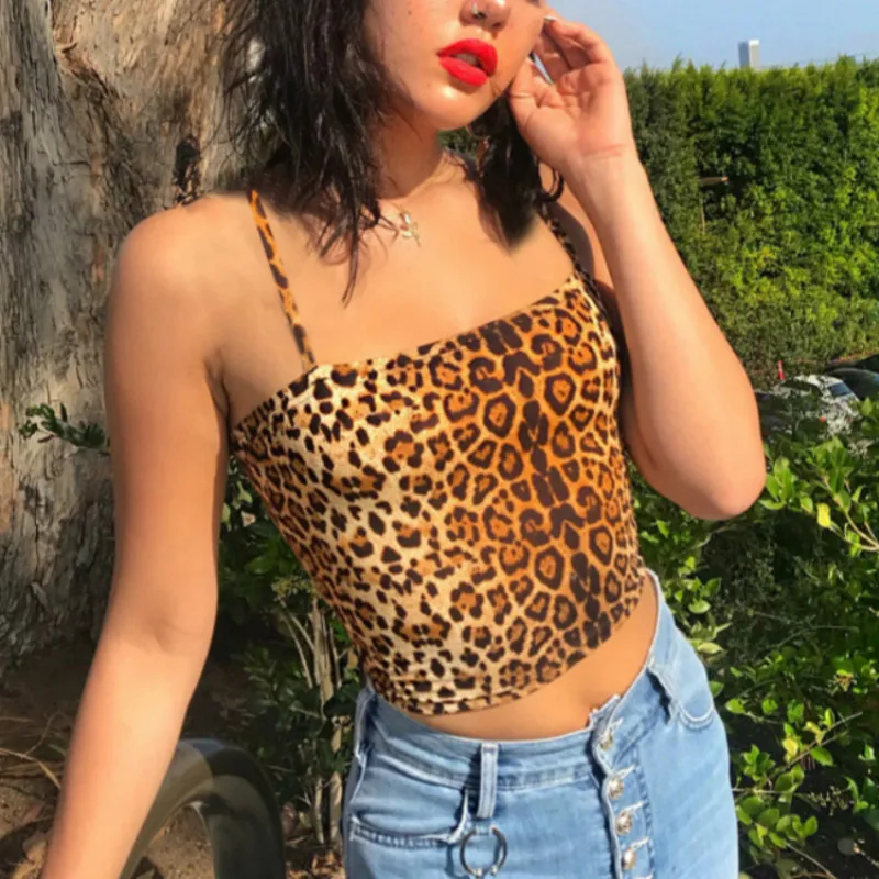 Hot Selling Women Leopard Tops Sexy Strap Short Slim Camis 2019 Designer Night Club Ladies Printed Tees High Street Top Tank New
Hot Selling Women Leopard Tops Sexy Strap Short Slim Camis 2019 Designer Night Club Ladies Printed Tees High Street Top Tank New