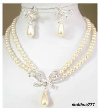 2 Rows White Pearl Butterfly Pendant Earrings Necklace
2 Rows White Pearl Butterfly Pendant Earrings Necklace