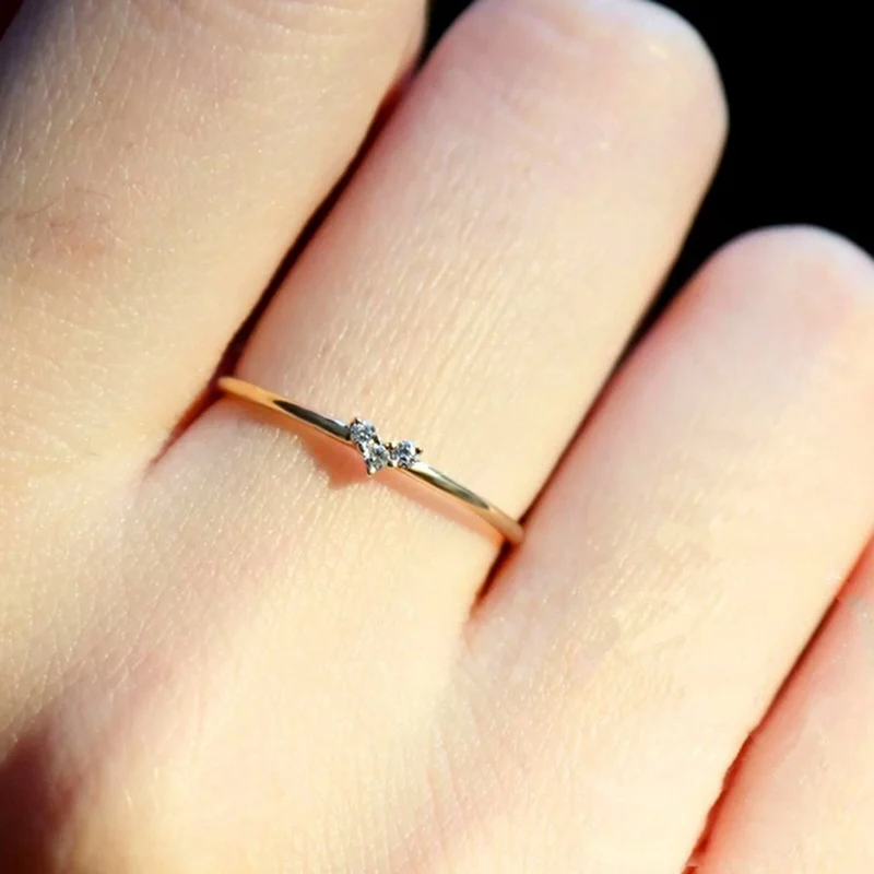 New Fashion Simple Heart Crystal Rings For Women Female Chic Dainty Thin Rings Delicate Rings Gold Wedding Jewelry
New Fashion Simple Heart Crystal Rings For Women Female Chic Dainty Thin Rings Delicate Rings Gold Wedding Jewelry