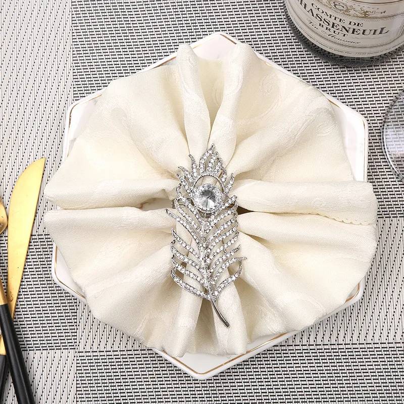 6pcs Creative new bee flower napkin buckle Western zinc alloy napkin ring hotel sample napkin ring
6pcs Creative new bee flower napkin buckle Western zinc alloy napkin ring hotel sample napkin ring