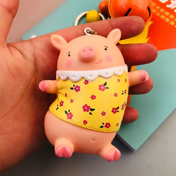The New 2019 LNRRABC Hot 4 Colors Cute Funny Pig Led Keychains Flashlight Sound Creative Kids Toys Light Key Rings Jewelry
The New 2019 LNRRABC Hot 4 Colors Cute Funny Pig Led Keychains Flashlight Sound Creative Kids Toys Light Key Rings Jewelry