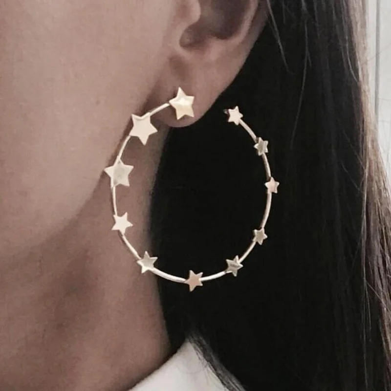 RscvonM New Fashion Simple Vintage Hollow Alloy Geometric Star Earrings for Women Brincos Birthday Dropshipping Gifts
RscvonM New Fashion Simple Vintage Hollow Alloy Geometric Star Earrings for Women Brincos Birthday Dropshipping Gifts